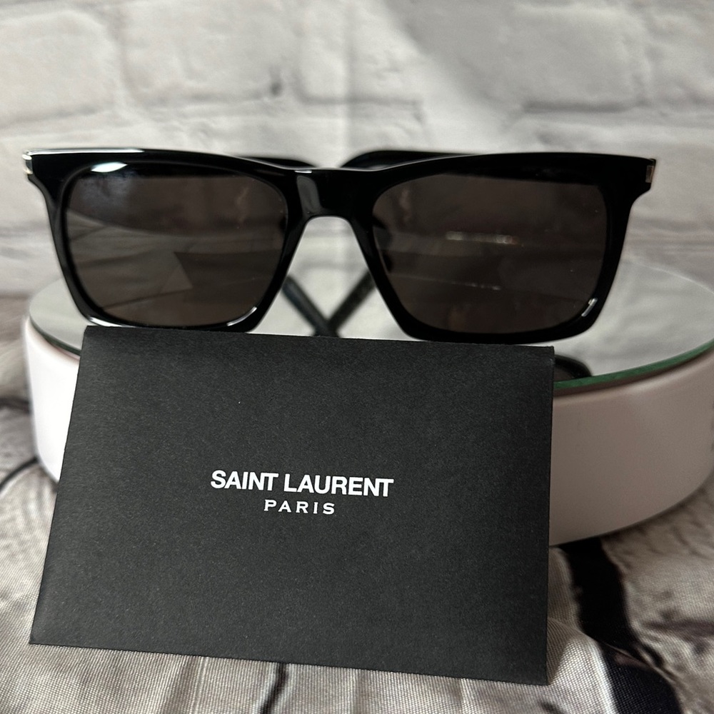 🔆SOLD🔆Authentic Saint Laurent sunglasses
